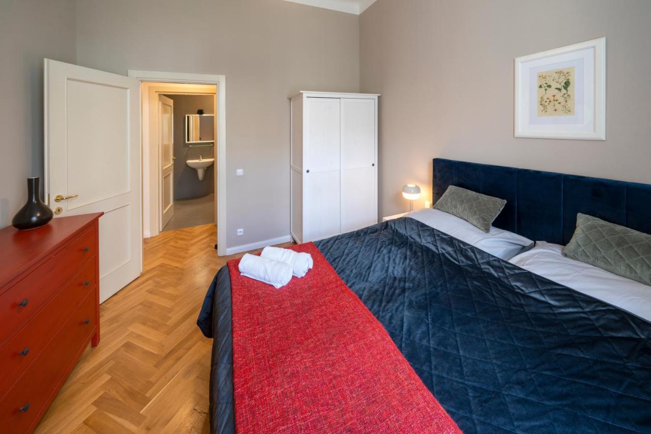 Apart Hotel Zborovska Praha Bagian luar foto