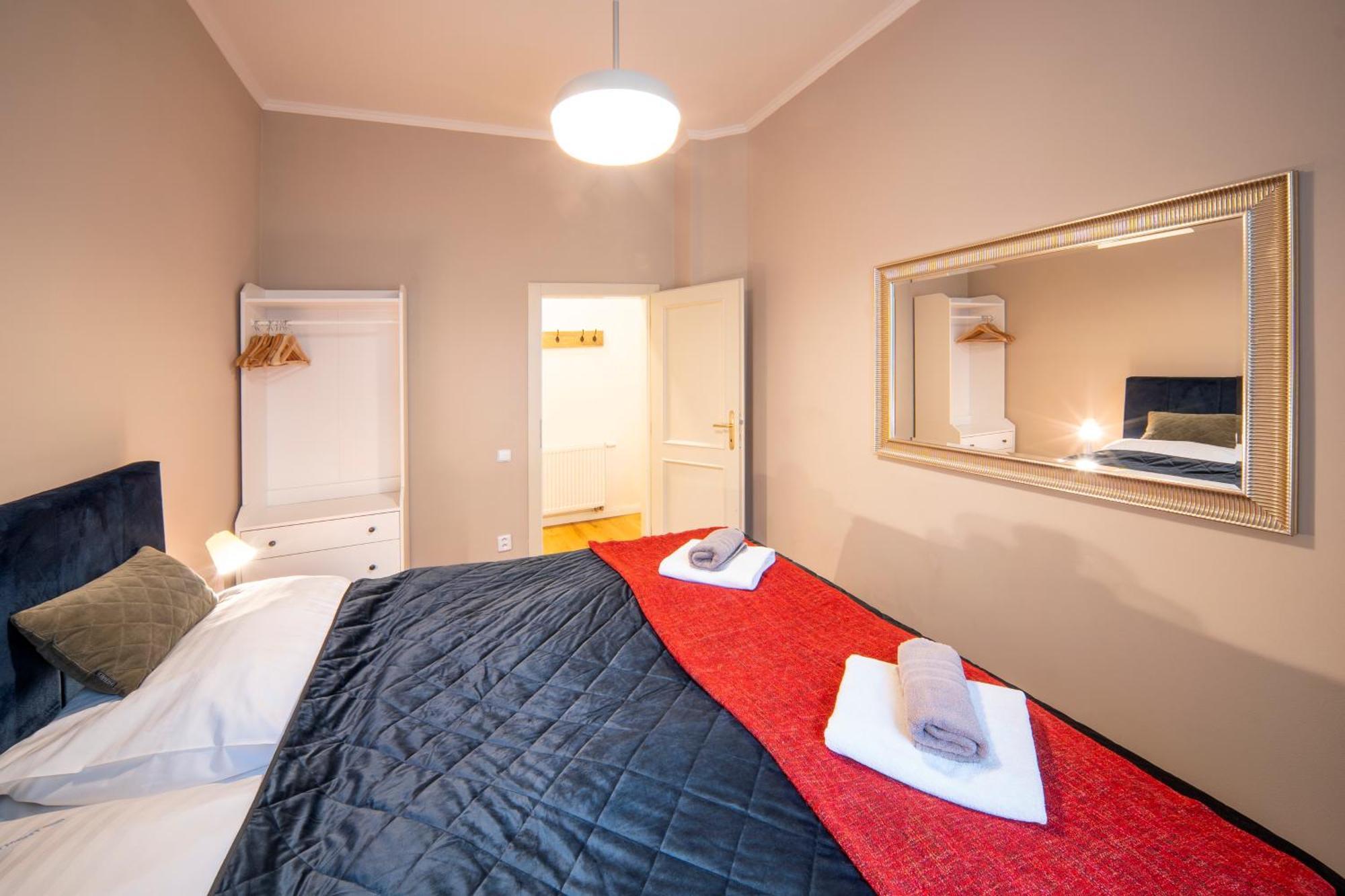 Apart Hotel Zborovska Praha Bagian luar foto