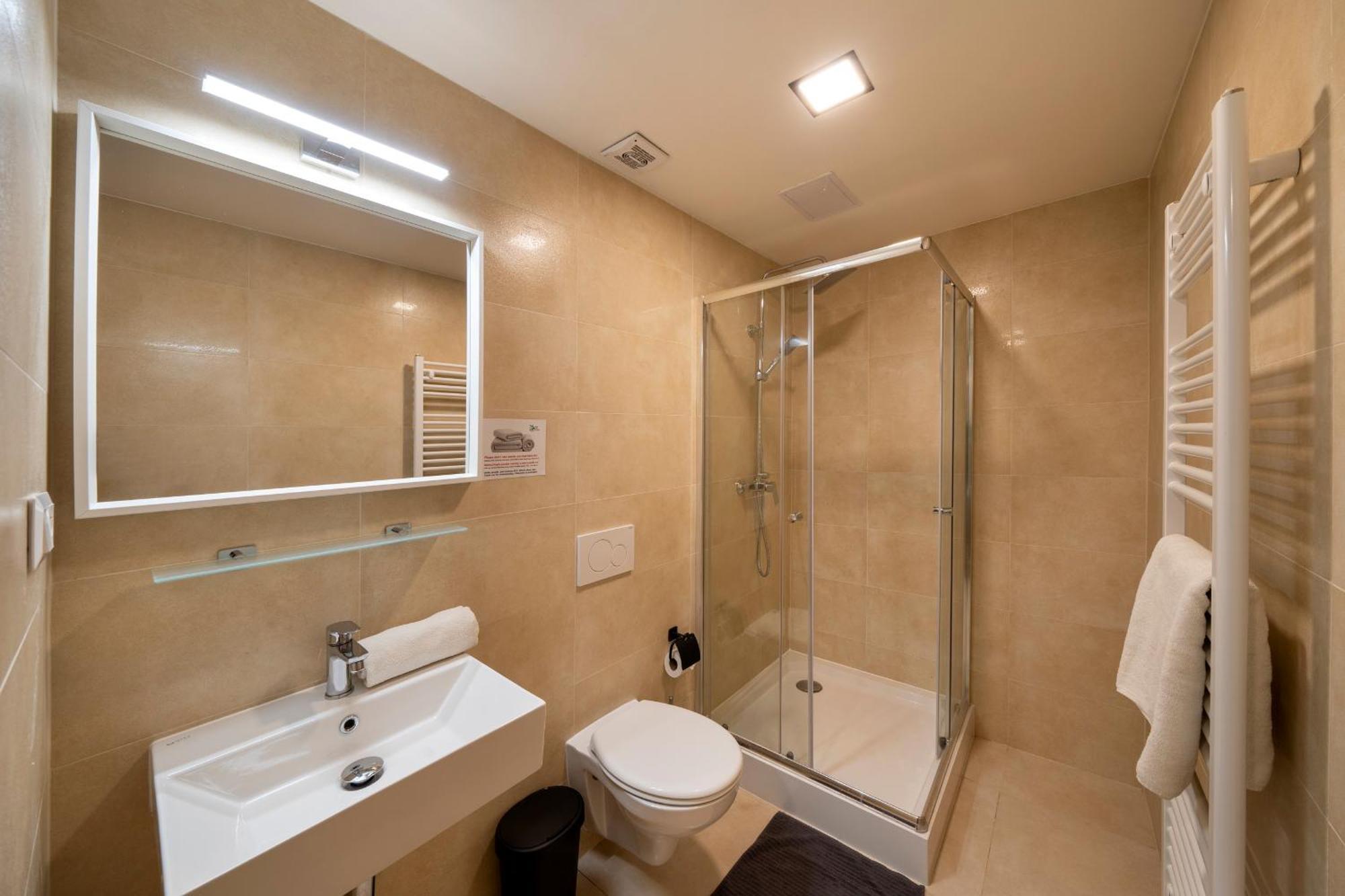 Apart Hotel Zborovska Praha Bagian luar foto